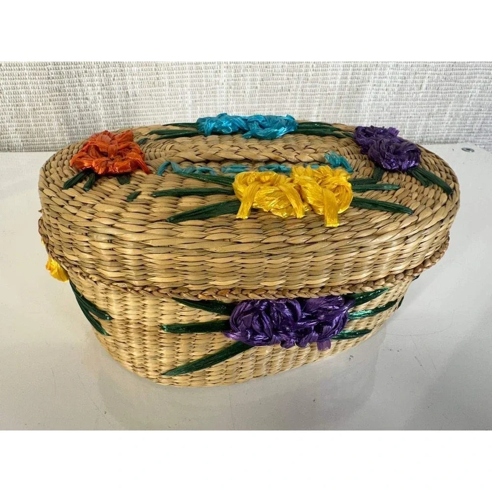 Vintage Nassau Bahamas Woven Straw Trinket Box Raffia Floral Embroidery 036(101)